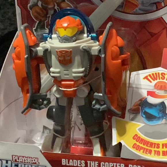 HASBRO- TRANSFORMERS- RESCUE BOTS- 2011 BLADES THE COPTER-BOT. 🆕 - Picture 8 of 11